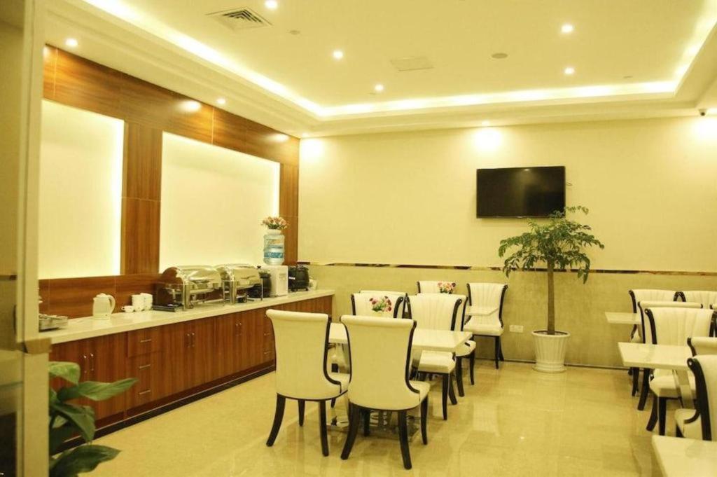 Greentree Inn Linyi Feixian Jianshe Road Express Hotel Exterior foto